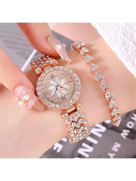 Women\'s Rose Gold Analog Set Quartz Steel Band Diamonds Bracelets Luxury Watch